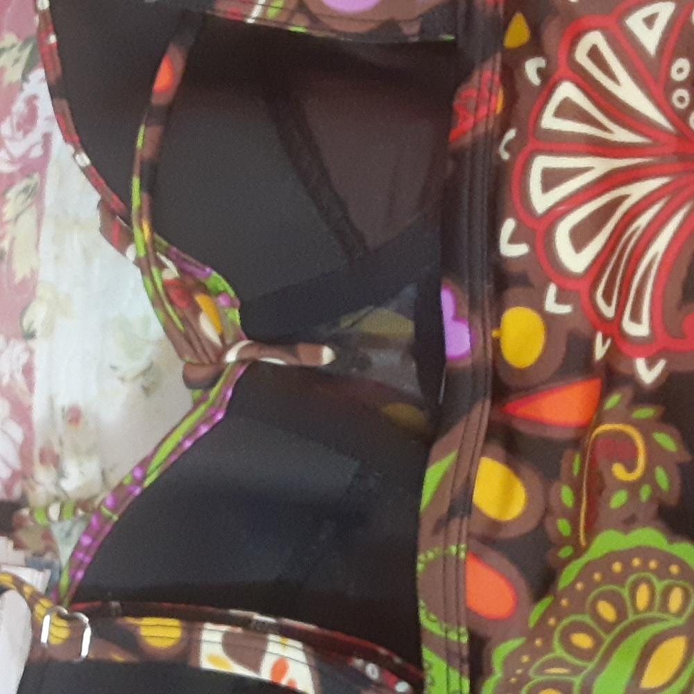Victoria Secret Bathing Top - Picture 3 of 5